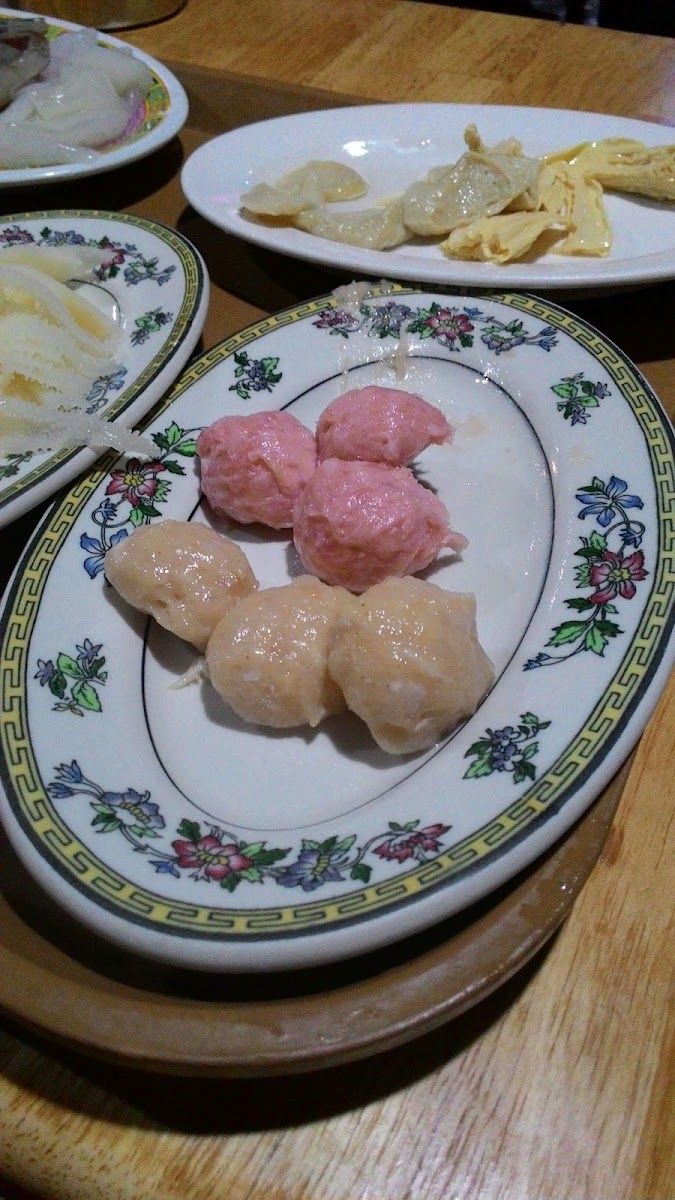 Leung Yue Hot Pot - Members Only - Photo 5
