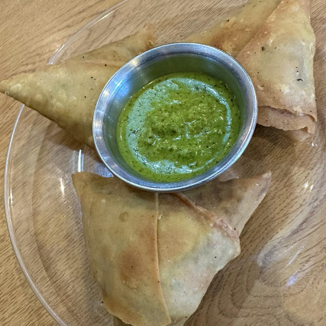 3 Piece Vegetable Samosa