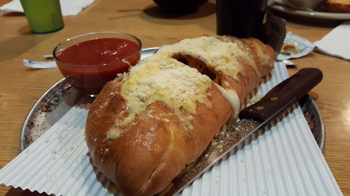 Guido's Pizza - Photo 8
