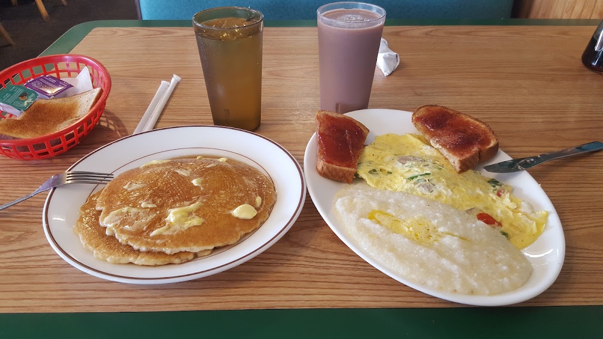Atlantis Pancake House - Photo 1