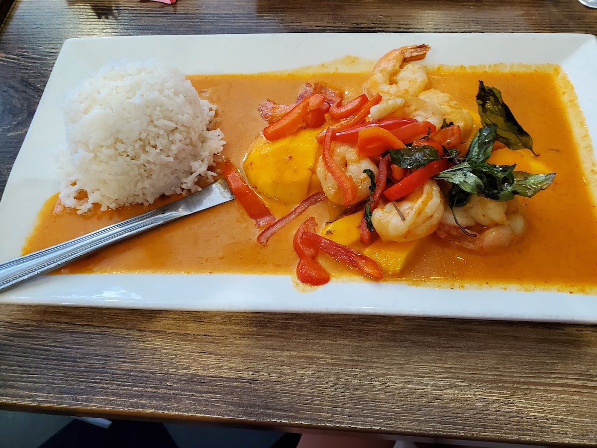 MONT THAI CUISINE - Photo 3