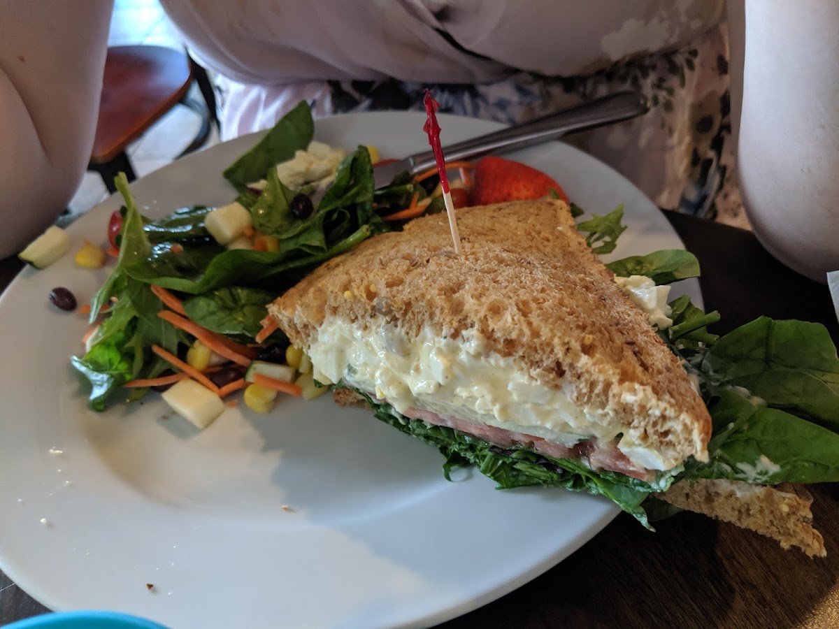 Poncho's Cafe & Catering - Photo 9