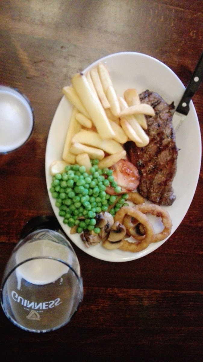 The Downfield (Doc Stewart's) - Photo 6