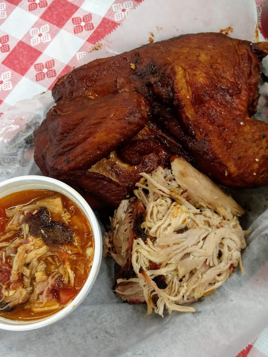 Tipsy Pig BBQ - Photo 8