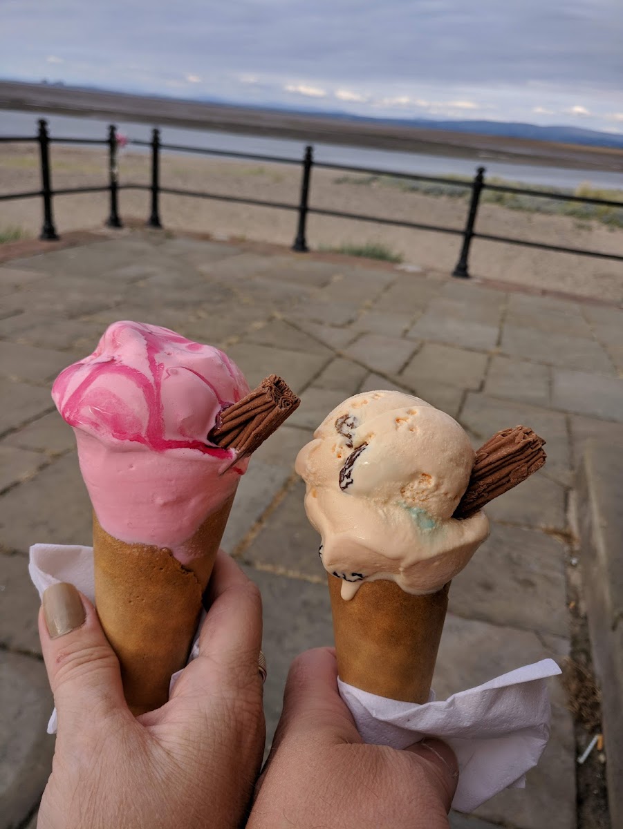Fleetwood Beach Kiosk - Photo 6