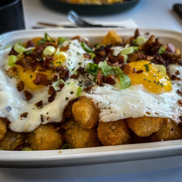 Breakfast Poutine
