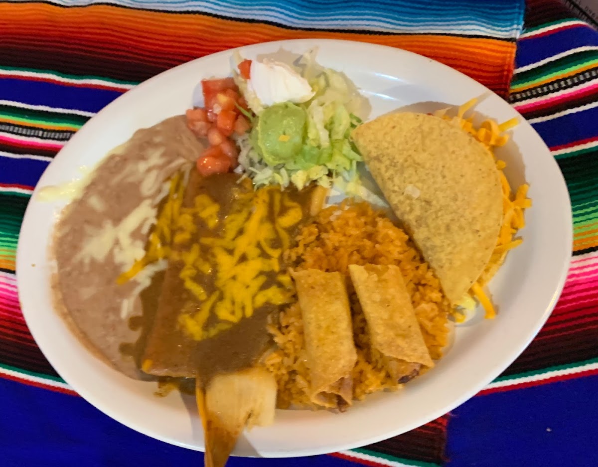 ADELITA's Mexican Restaurant Cassville - Photo 4