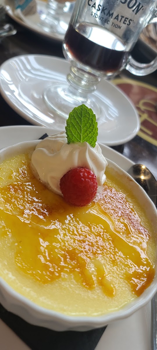 Buck & Honey's - Monona - Photo 9
