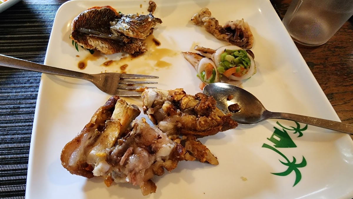 Palmeras Garden Restaurant - Photo 1