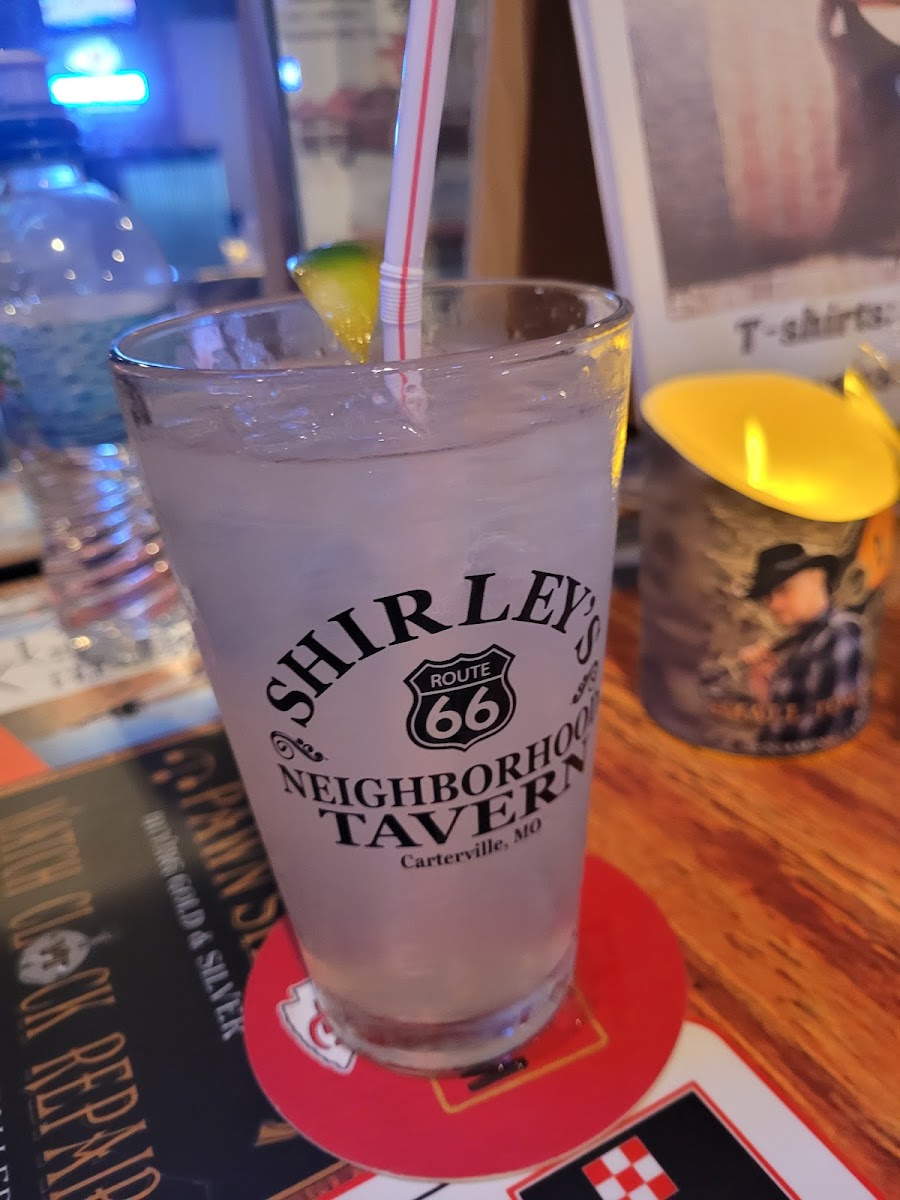 Shirley's Neighborhood Tavern - Photo 6