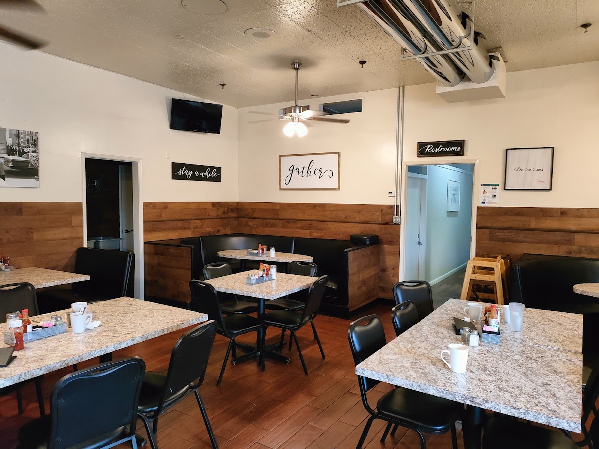 B S Coffee Shop - Photo 2