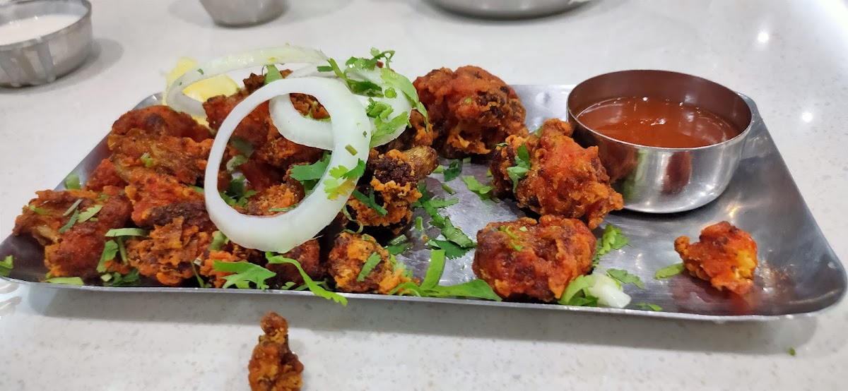Sangeetha Vegetarian Restaurant - Photo 9