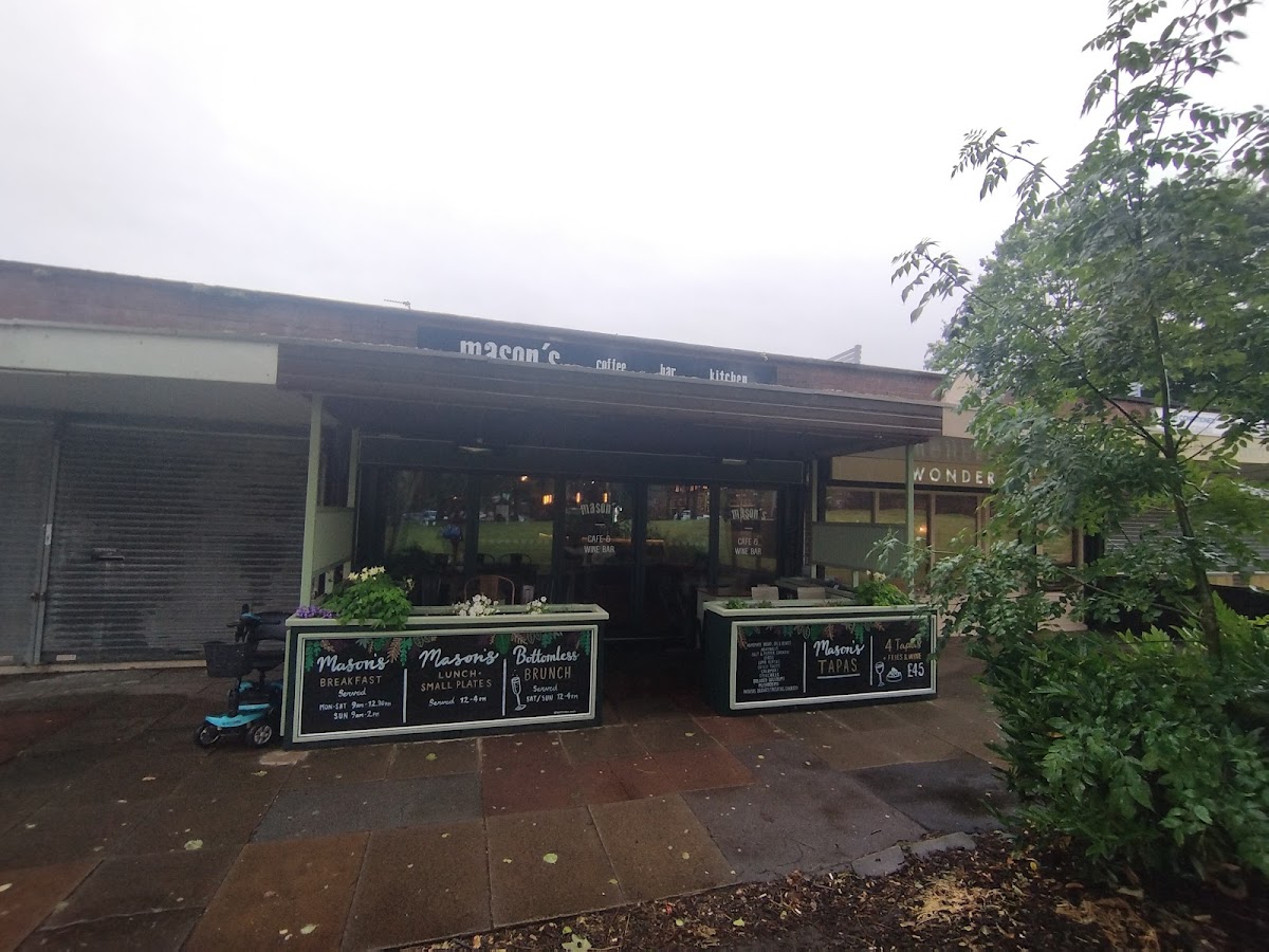 Mason's cafe/bar - Photo 4