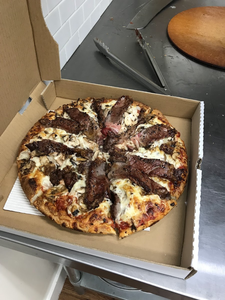 Willows Pizza - Photo 9