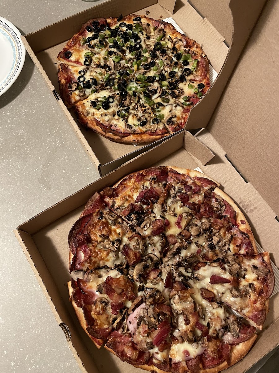 Willows Pizza - Photo 7