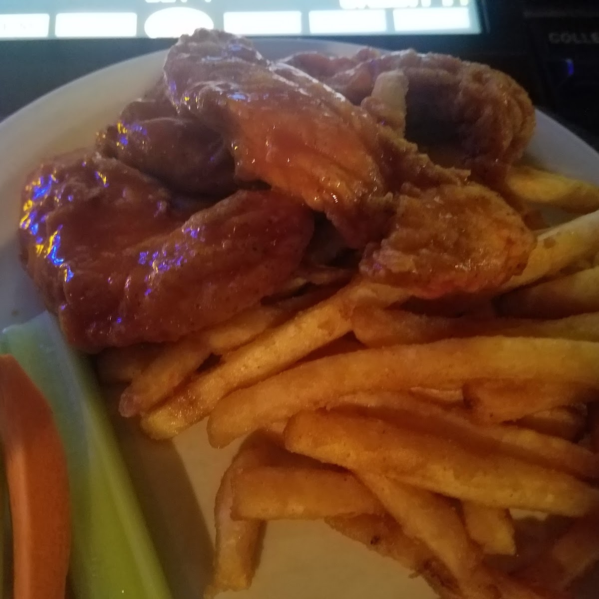 Stonehouse Bar & Grill - Photo 8
