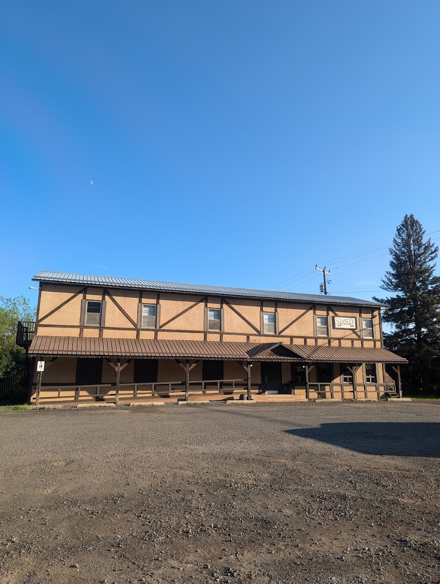 Stanley Tavern - Photo 2