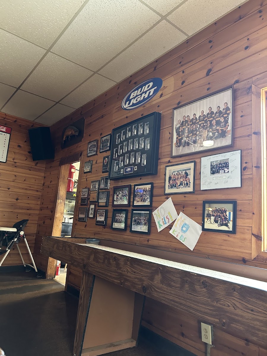 Stanley Tavern - Photo 3