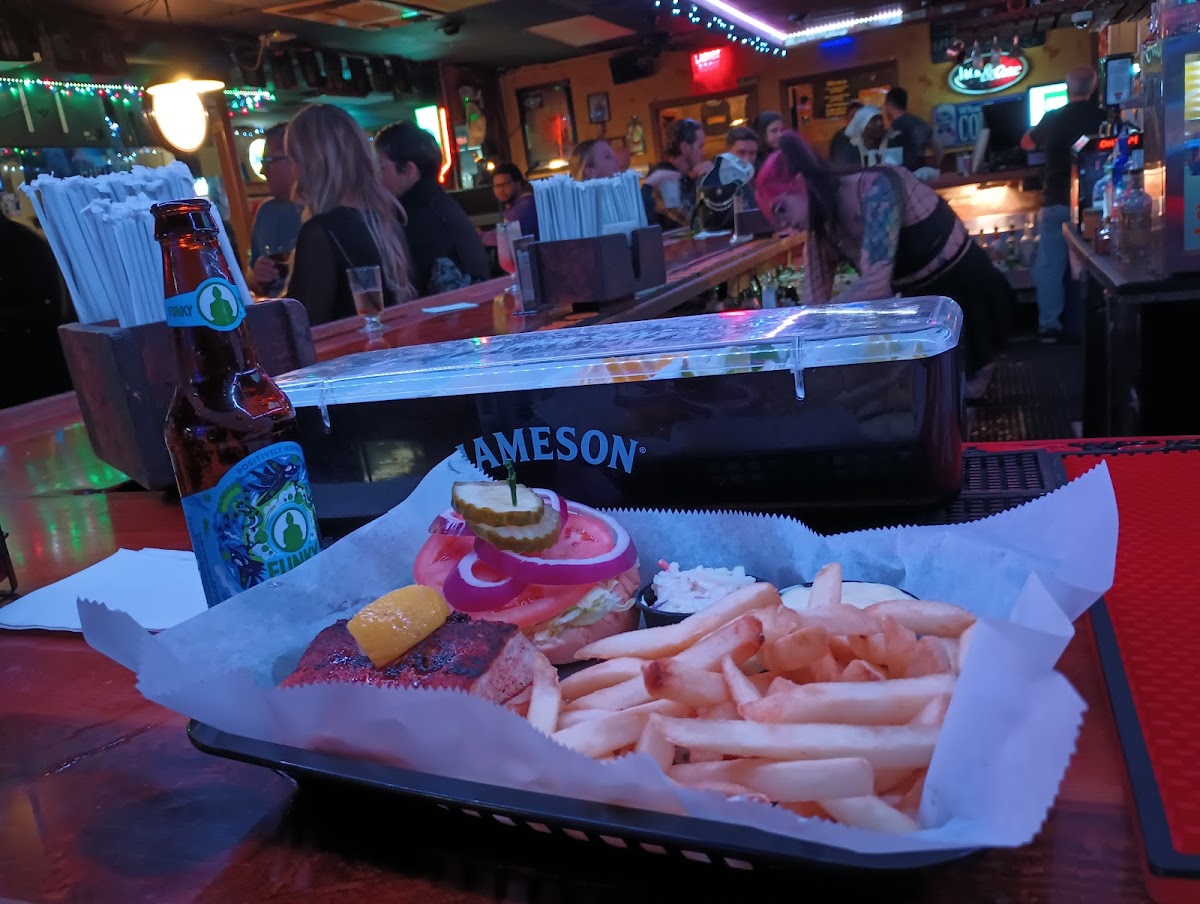 Cheers Food and Spirits LLC - Photo 4
