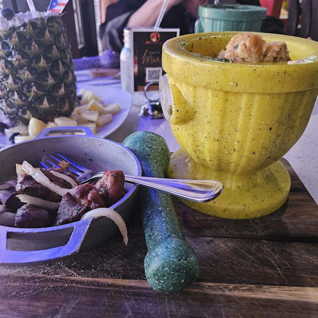 Mofongo Y Carne Frita