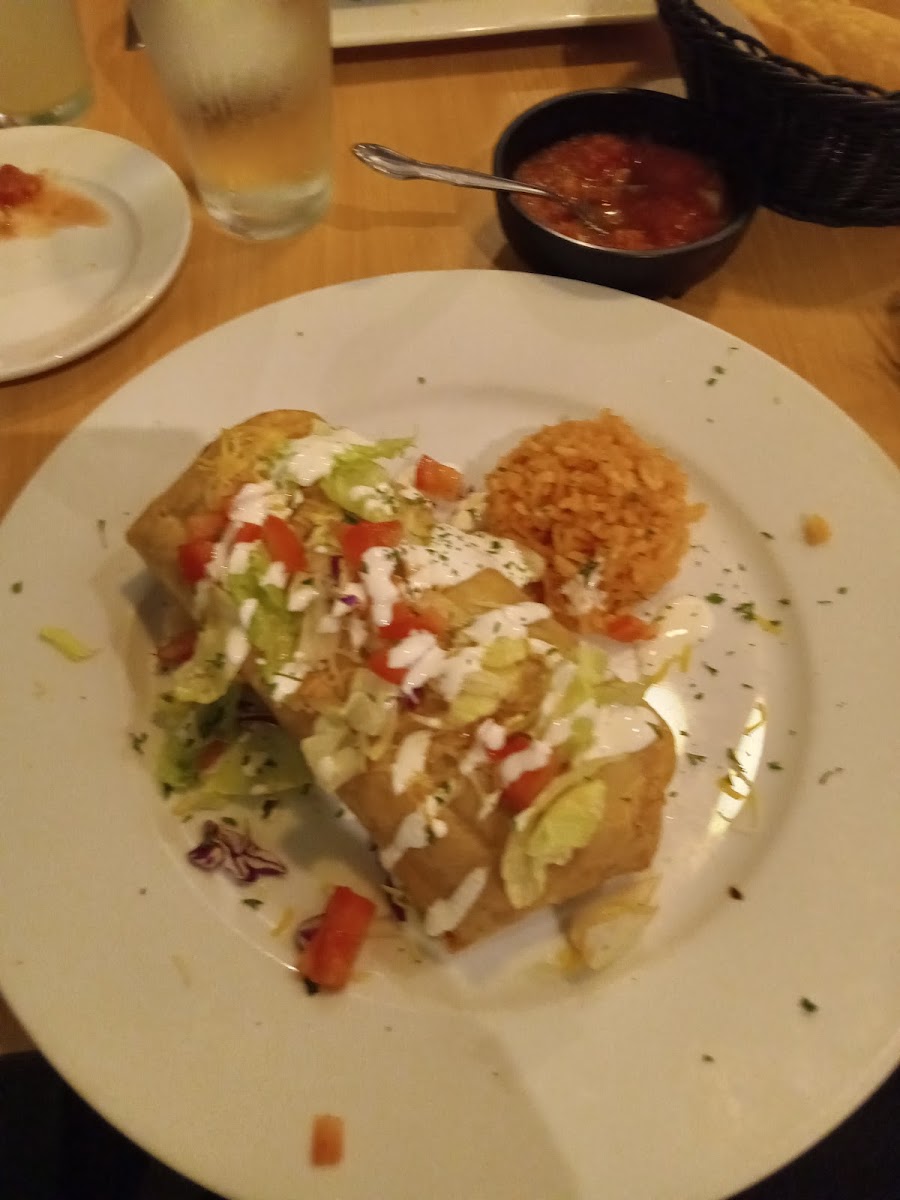 Max's Bistro & Bar - Photo 9