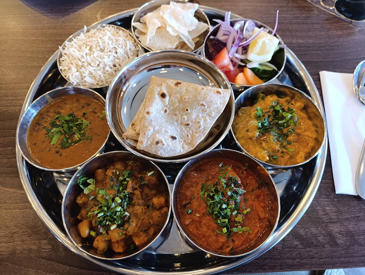 Gujju Dhaba Express - Photo 9