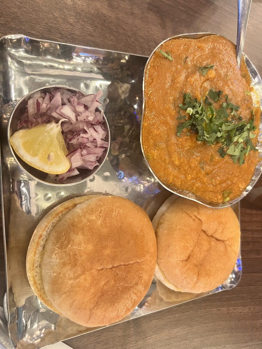 Gujju Dhaba Express - Photo 4