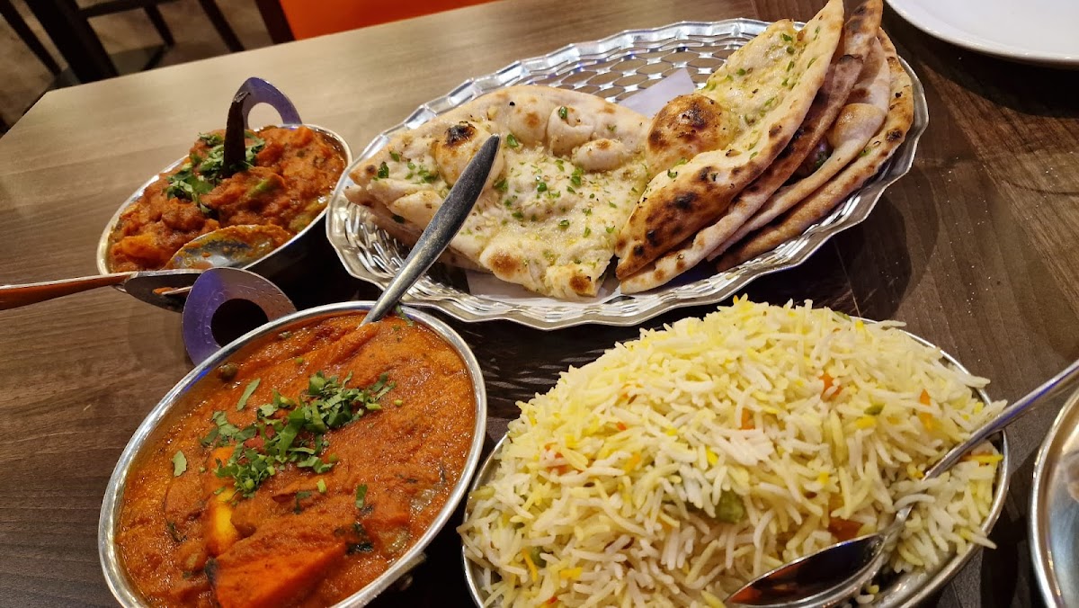 Gujju Dhaba Express - Photo 5