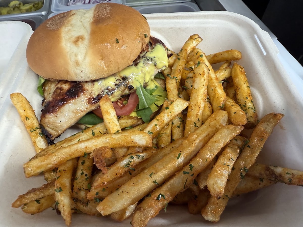 Ikaika Grill - Photo 8