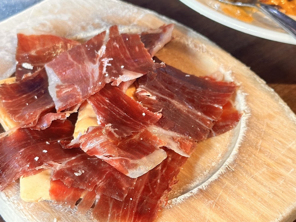 Bar Alfalfa - Photo 8