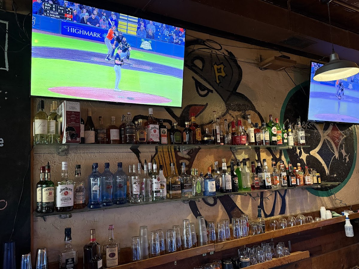 Lock 5 Tavern