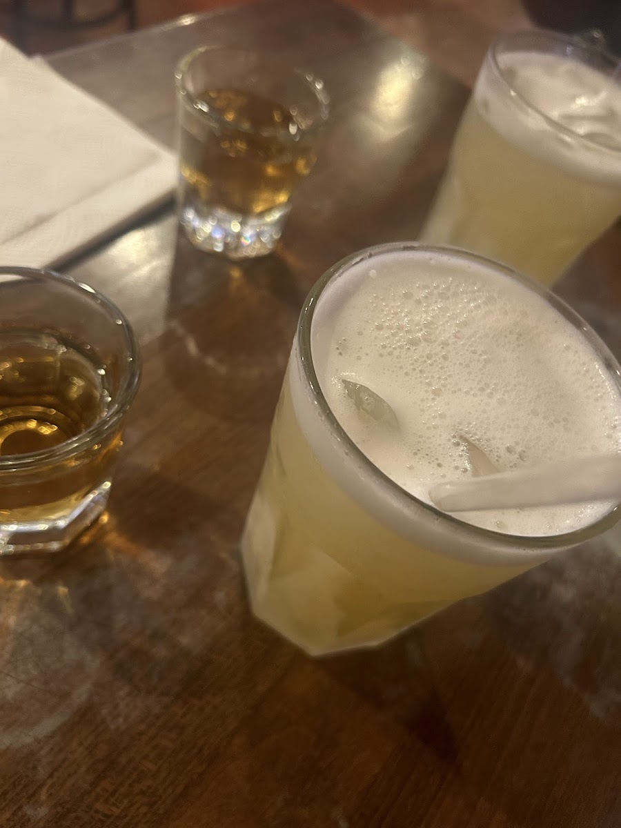 Tom's Sports Tavern - Photo 9