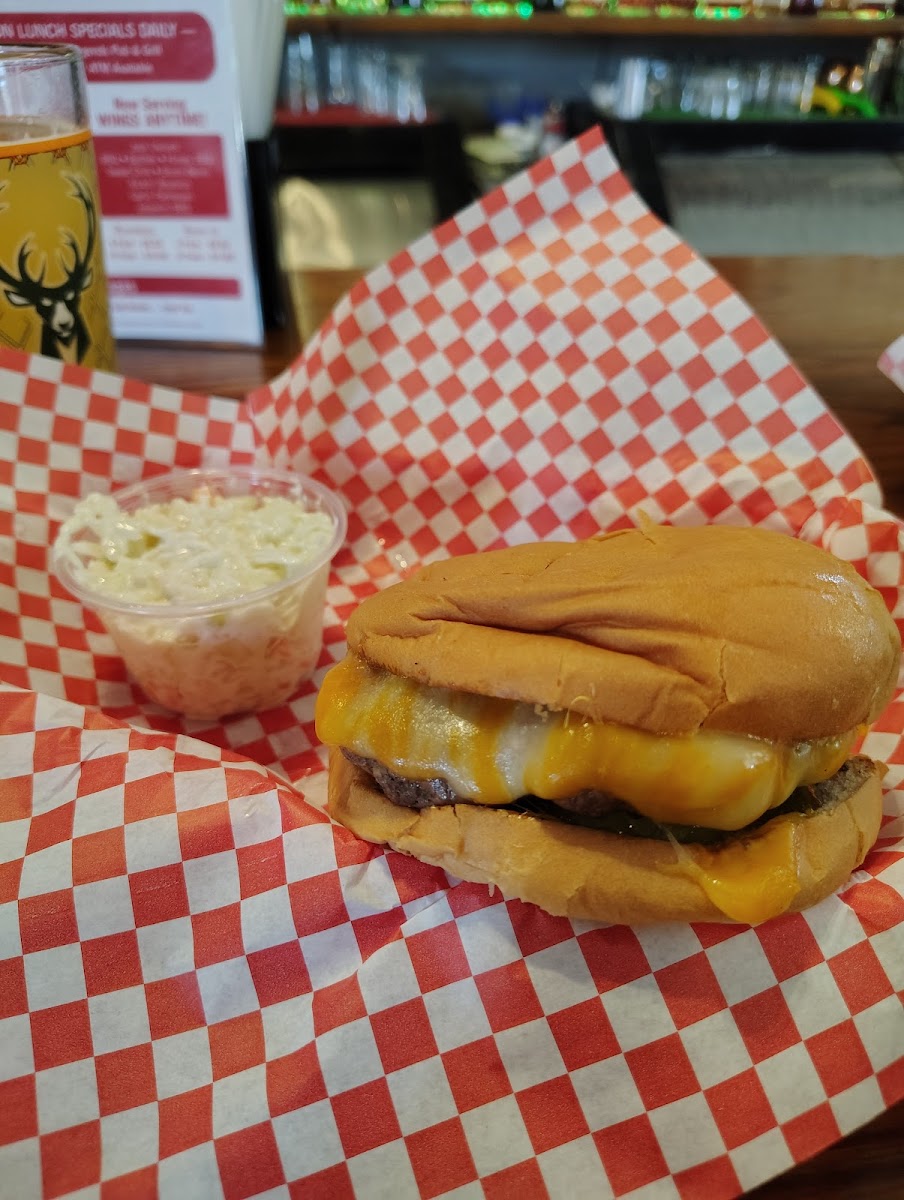 Legends Pub & Grill - Photo 1