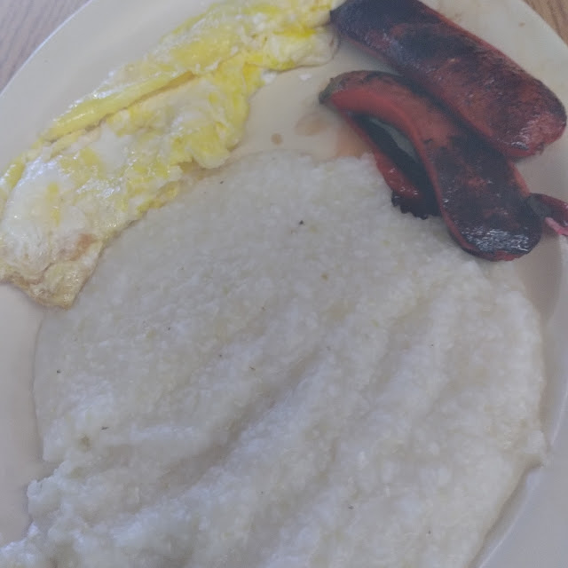 Red Link Sausage Scrambled Eggs Grits with Toast and Jelly