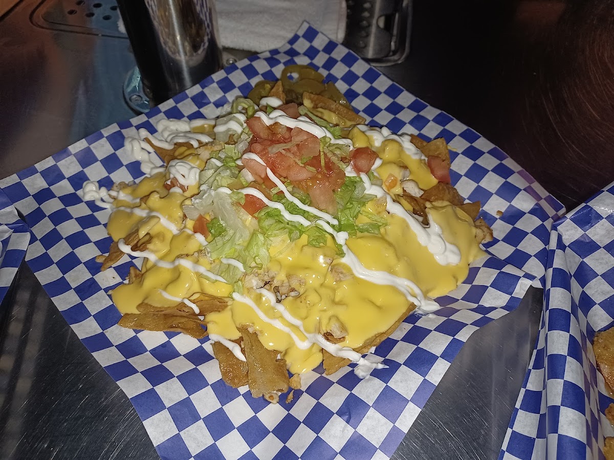 Small World Bar and Grill - Photo 8
