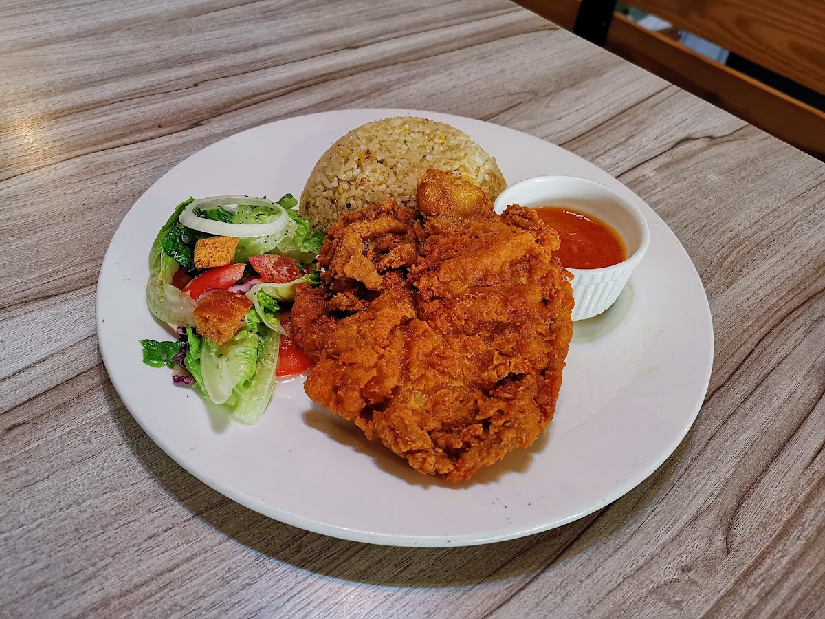 Summer Breeze Cafe - Photo 1