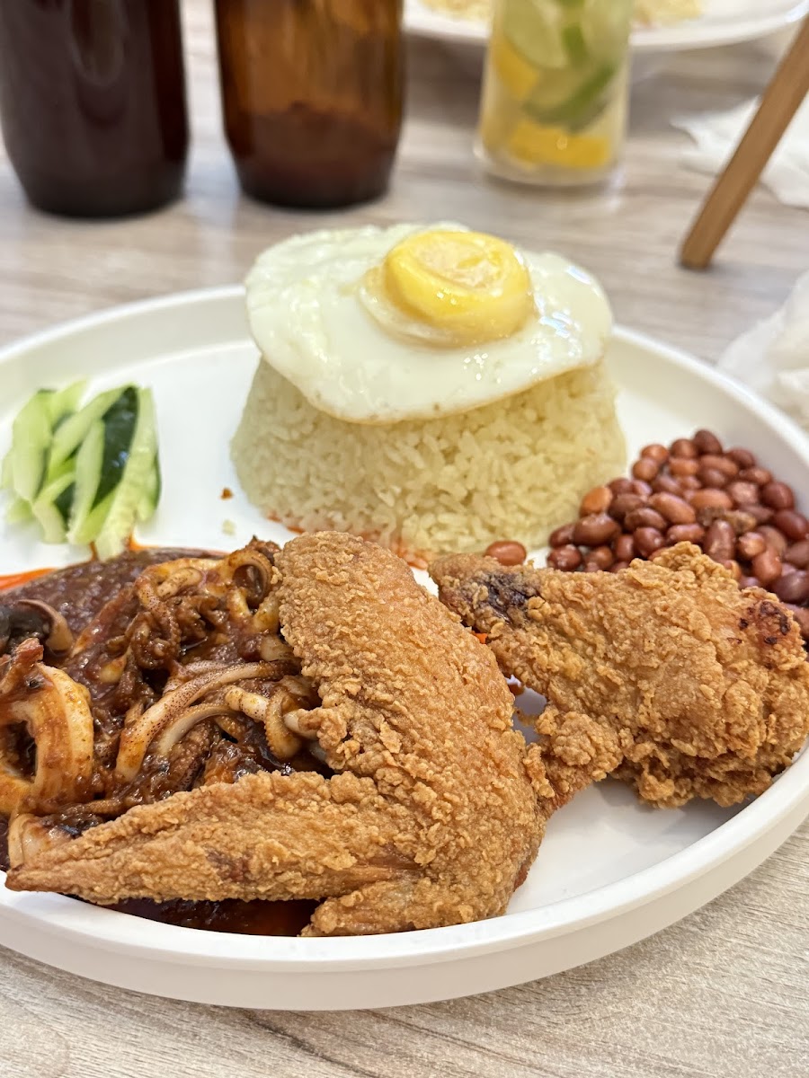 Summer Breeze Cafe - Photo 2
