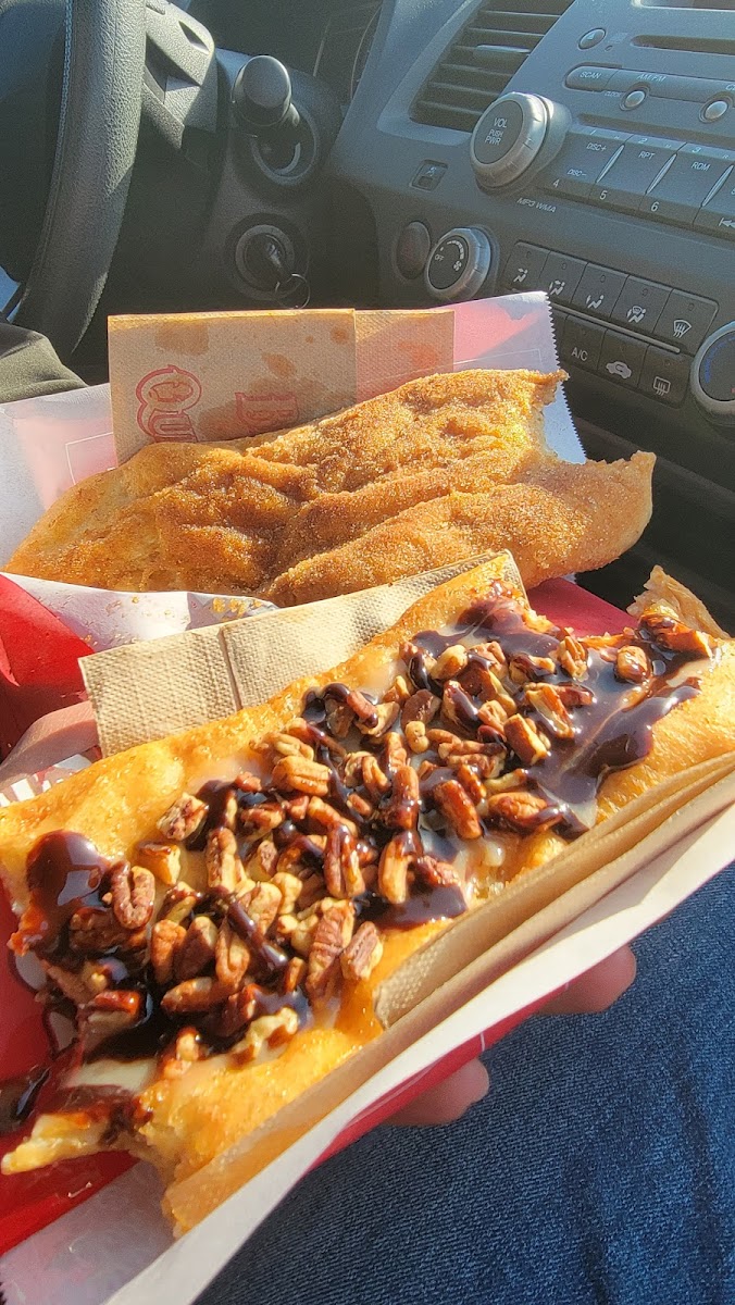 Tanger Outlets Food Court - Photo 4