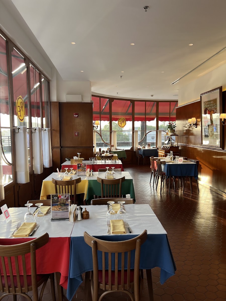 Le Relais de l'Entrecôte Jeddah - Photo 5