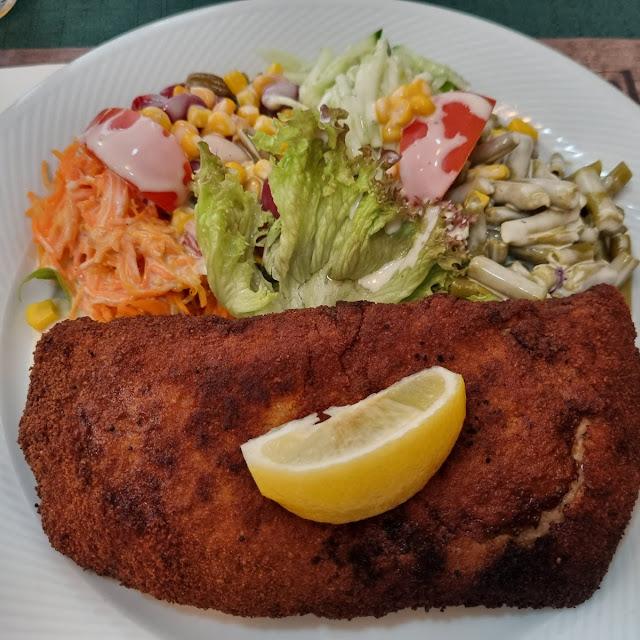 Cordon Bleu Vom Schwein Garniert