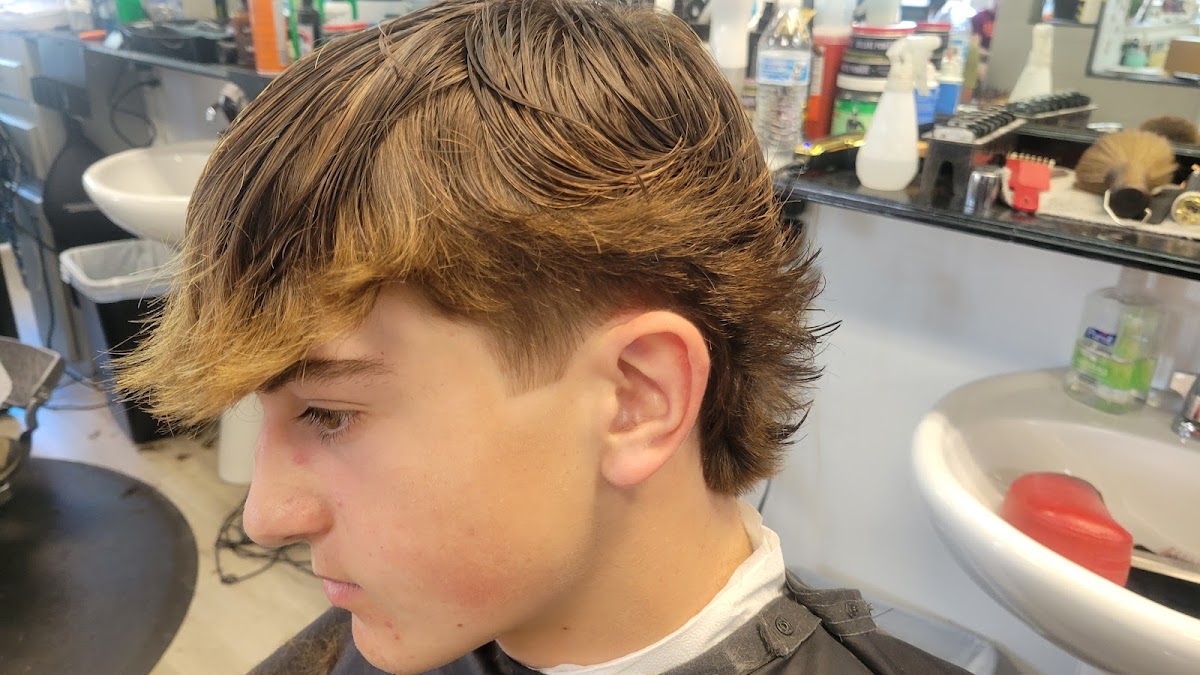 D'Cache Barber Shop - Photo 2