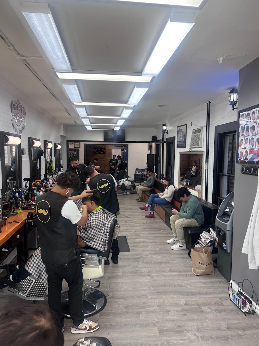 D'Cache Barber Shop - Photo 3