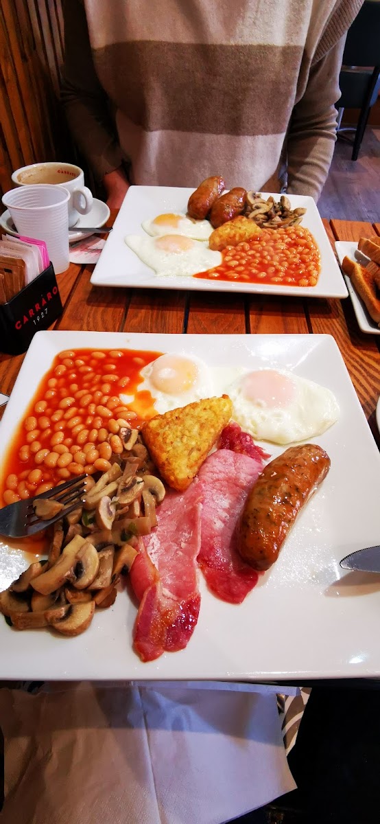 Mario's Cafe - Photo 4