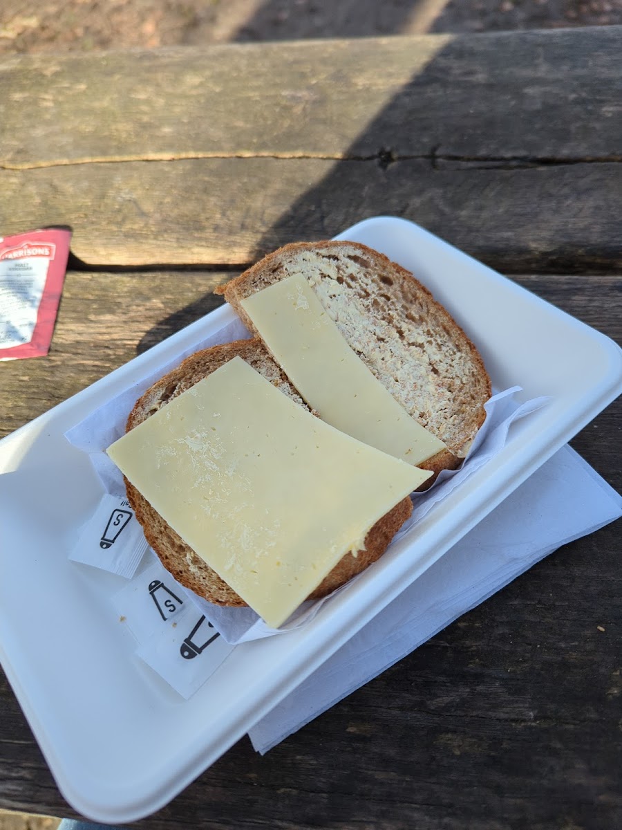 Kings Oak Cafe - Photo 6