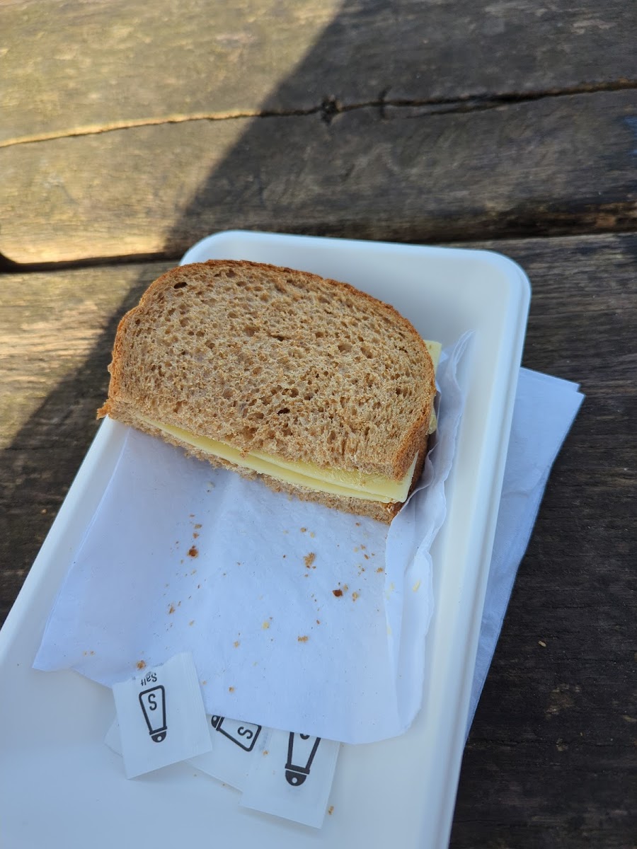 Kings Oak Cafe - Photo 8