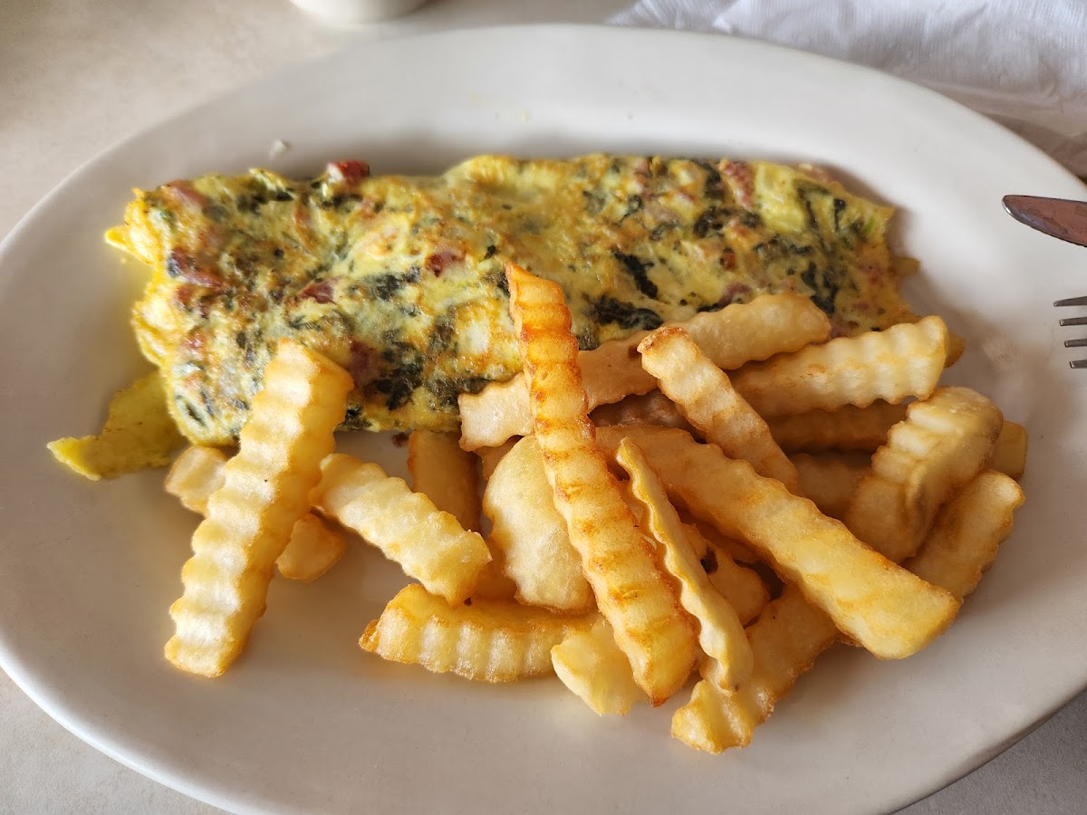 Parkway Family Restaurant - Photo 5