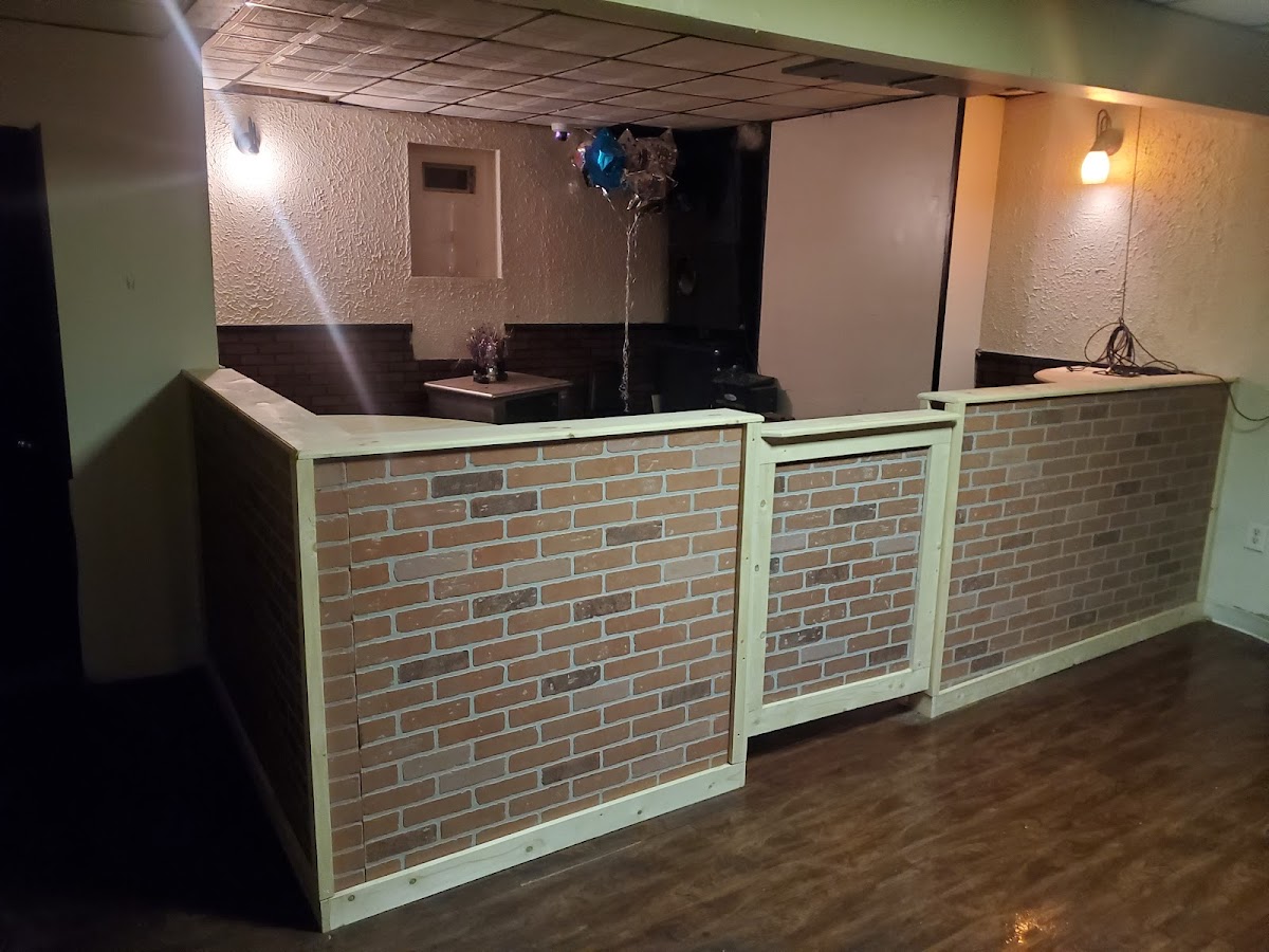The New Stanley's Lounge - Photo 2