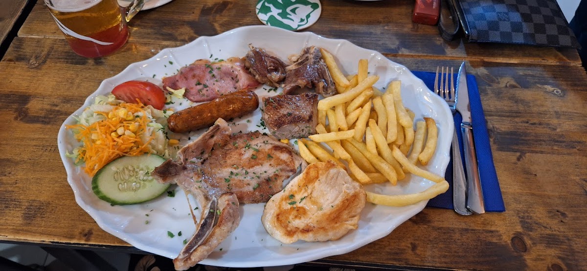 Goose and Firkin - Photo 4