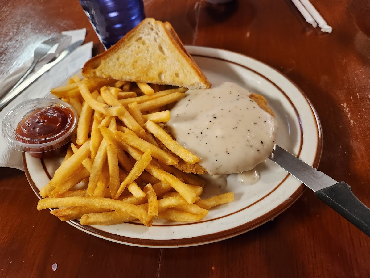 Wooden Spoke Restaurant - Photo 9