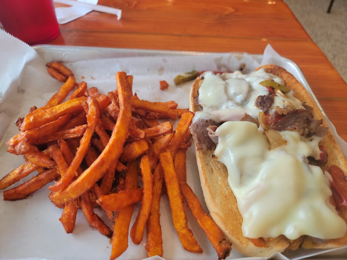 Lakeview Restaurant - Photo 4
